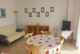 ISTRA, UMAG, APARTMANSKA KUĆA SA LIJEPOM OKUĆNICOM I POGLEDOM NA MORE, Umag, Maison