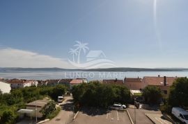 CRIKVENICA-Moderno uređen dvoetažni stan 162 m2 s jacuzzijem!, Crikvenica, شقة