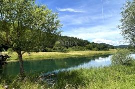 LIKA, ČOVIĆI - Građevinsko zemljište na 100m od Gacke, Otočac, Arazi