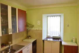 RIJEKA - CENTAR, lijepo uređen stan od 73 m2, 20 m do Korza!, Rijeka, Apartamento