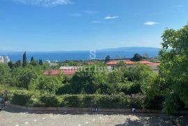 PEHLIN, sunčan stan od 69 m2 sa balkonom, Rijeka, Kвартира