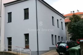 BANDEROVO, stan od 90 m, nova fasada i krov!, Rijeka, Apartamento