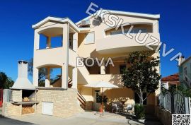 Kuća 259 m2 – Bibinje *Top lokacija – Pogled more* (ID-2438/E), Bibinje, Maison