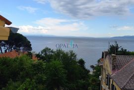 Opatija, Volosko, stan u staroj vili s terasom, Opatija, Apartamento