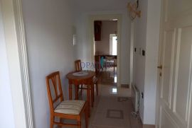 Opatija, Volosko, stan u staroj vili s terasom, Opatija, Apartamento