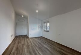 Apartman 29 m2, prodaja, 20 metara od mora - Turanj, Sveti Filip I Jakov, Daire