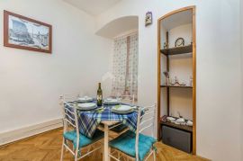 RIJEKA, CENTAR - apartman 2S+DB, 1.kat, balkon, KORZO, Rijeka, شقة