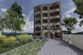 Osijek, Bosutsko naselje, četverosoban na četvrtom katu 86 m2 sa liftom, Osijek, Appartement