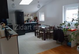 Lekino brdo, Šumice, stan 94m2, Voždovac, Wohnung