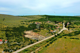 Građevinsko zemljište s dozvolom za kuću s bazenom u Danilu, Šibenik - Okolica, Γη