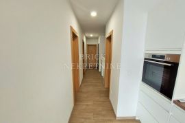 STAN, PRODAJA, ZAGREB, DUBRAVA, 68 m2, 3-soban, Zagreb, Appartamento