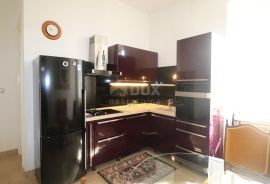 RIJEKA, CENTAR - Gospodski stan 3S+DB, kompletno uređen, Rijeka, Wohnung