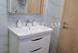 APARTMANI S POGLEDOM NA MORE, POTPUNO NAMJEŠTENI - POVLJANA, PAG, Povljana, Διαμέρισμα