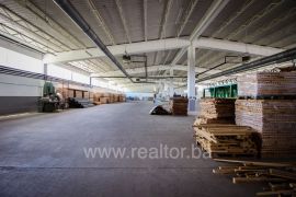 Factory for production of wooden solid panels, Cazin, Commercial property