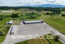 Masif ahşap panellerin üretimi için fabrika, Cazin, Ticari emlak