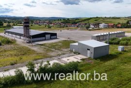 Fabbrica per la produzione di pannelli in legno massiccio, Cazin, Immobili commerciali