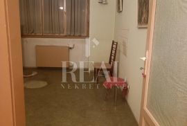 Prodaja stana 80m2 u centru grada !, Rijeka, شقة