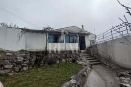 Prodaja samostojeće kuće na Gornjem Zametu S+1  150 m2, Rijeka, Kuća