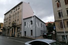 Banderovo, prostor od 90 m2 u roh bau fazi za stambenu ili poslovnu namjenu, Rijeka, Flat