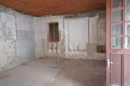 Banderovo, stan od 76 m2 u roh-bau fazi, mogućnost 2S+DB, Rijeka, Appartment