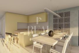 Kostrena, stan na katu manje urbane vile od 123 m2, 3S+DB, Kostrena, Flat