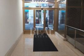 Ured za najam u Centru grada 16m2, Rijeka, Commercial property