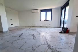 KRK - PRESTIŽAN DVOETAŽNI APARTMAN U NOVOGRADNJI, Krk, Appartement