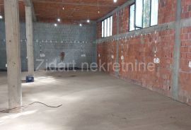 Altina, izdavanje magacinskog prostora, Zemun, Immobili commerciali