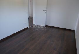 ZADAR, VRSI - Prostrani četverosobni penthouse blizu mora, S5, Nin, Appartment