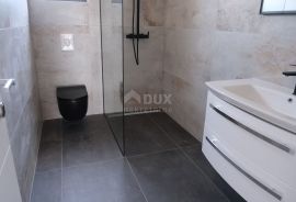 ZADAR, VRSI - Prostrani četverosobni penthouse blizu mora, S5, Nin, Appartment