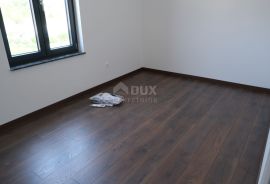 ZADAR, VRSI - Prostrani četverosobni penthouse blizu mora, S5, Nin, Appartment