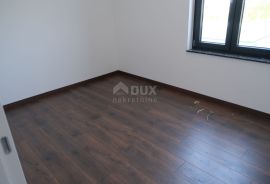 ZADAR, VRSI - Prostrani četverosobni penthouse blizu mora, S5, Nin, Appartment