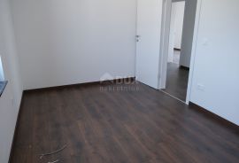 ZADAR, VRSI - Prostrani četverosobni penthouse blizu mora, S5, Nin, Appartment