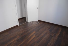 ZADAR, VRSI - Elegantan stan s vrtom i terasom, S2, Nin, Apartamento