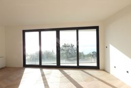 OPATIJA, CENTAR- stan 157.42m2 DB+3S s panoramskim pogledom na more- 1.KAT- STAN 201, Opatija, Wohnung