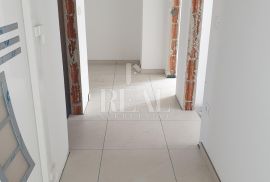 RAB-BANJOL, stan u prizemlju novogradnje od 106,5 m2, 3S+DB, Rab, Flat