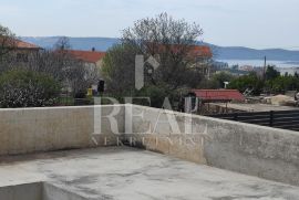 Medulin Villa  285m2 sa fantastičnim pogledom i krovnom terasom, Medulin, Casa