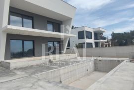 Medulin Villa  285m2 sa fantastičnim pogledom i krovnom terasom, Medulin, Casa