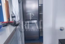 ZAMET, atraktivna lokacija, dvojna kuća P+2 od 165 m2, Rijeka, Famiglia