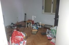 ZAMET, atraktivna lokacija, dvojna kuća P+2 od 165 m2, Rijeka, Famiglia