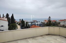 Penthouse Kaštel Gomilica 175m2 + terasa 61,93m2, Kaštela, Flat