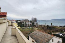 Penthouse Kaštel Gomilica 175m2 + terasa 61,93m2, Kaštela, Flat