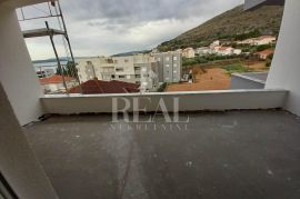 Novogradnja Seget 2S+DB 75,21 m2 sa balkono, Seget, Stan