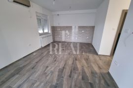 Svilno stan 88 m2,3S+DB,garaža i okućnica 140 m2, Rijeka, Διαμέρισμα