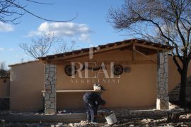 SAMO KOD NAS ! Pinčani, kamena ruralna kuća !, Tinjan, Maison