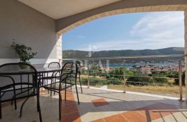 Vila sa 6 apartmana, stambena površina 298m2, POGLED NA MORE, Grebaštica, Šibenik - Okolica, بيت