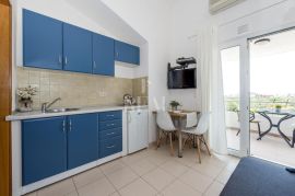 Luksuzna Vila sa 12 apartmana 560m2, Vodice, Vodice, Casa