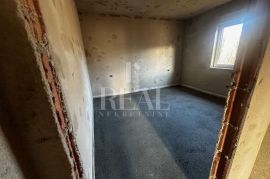 Jurdani, stanovi u novogradnji,62 m2 i 82 m2, 2S+DB, Matulji, Appartamento