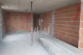 Dramalj, dvoetažni stan od 113 m2, 2S+DB sa prekrasnim pogledom, Crikvenica, Appartment