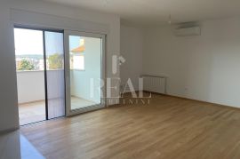 Pula, odličan stan u centru, 3S+DB novogradnja, Pula, Appartment